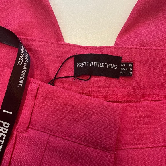 Pretty Little Thing Anala High Waisted Pants - Picture 3 of 3